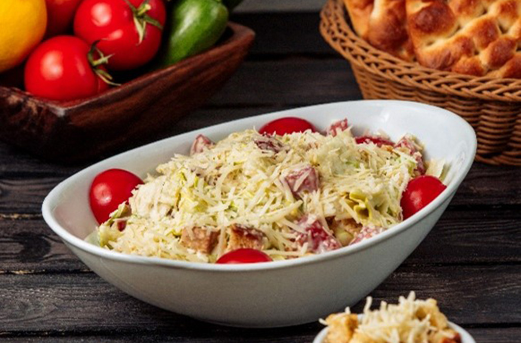 Insalatona di kebab